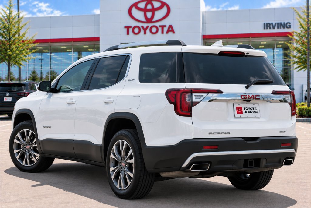 Used 2023 GMC Acadia SLT w/ Preferred Package AWD/4WD image 2