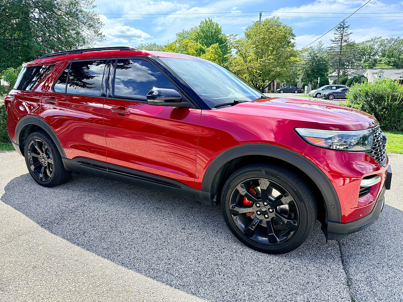 Used 2020 Ford Explorer ST w/ ST Street Pack AWD/4WD image 2