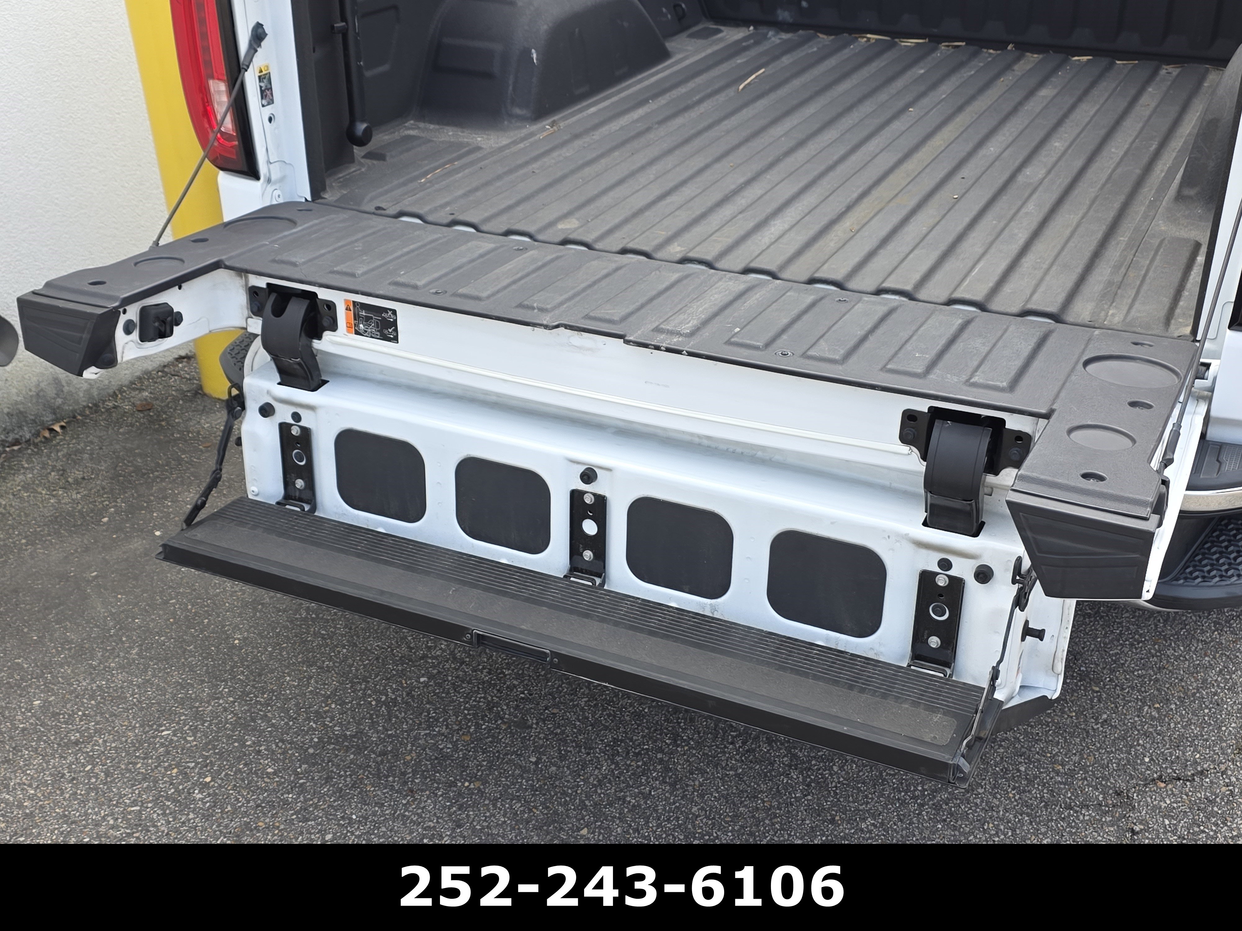 Used 2020 GMC Sierra 1500 SLT w/ SLT Premium Plus Package image 33