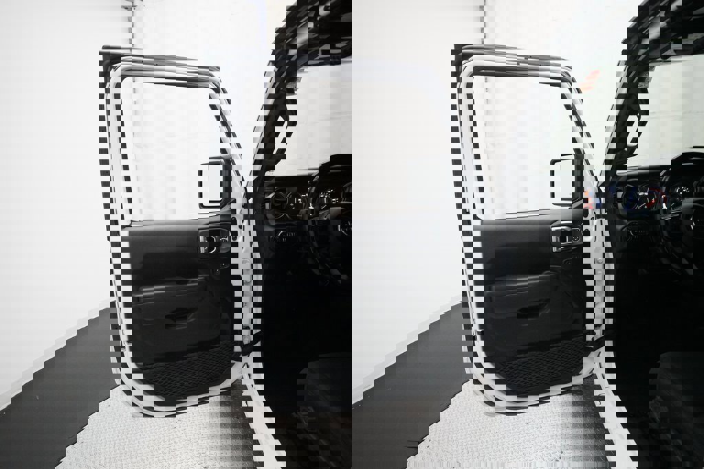 Used 2022 Jeep Wrangler Unlimited Sport image 27