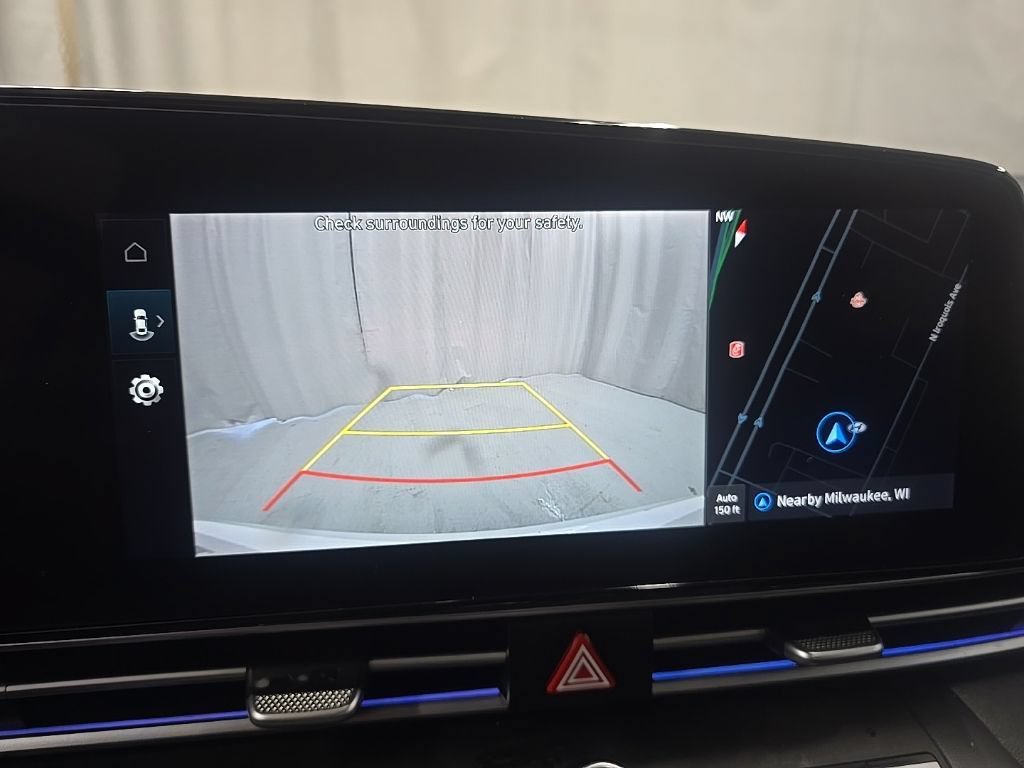 Used 2025 Hyundai Elantra SEL FWD image 26