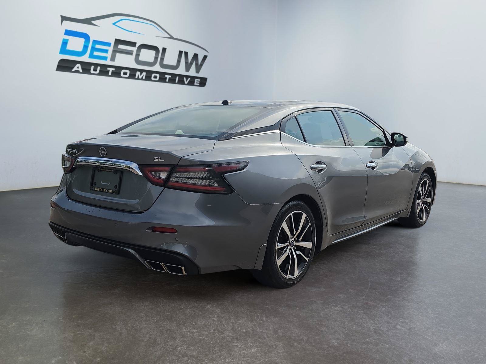 Used 2023 Nissan Maxima SL FWD image 3