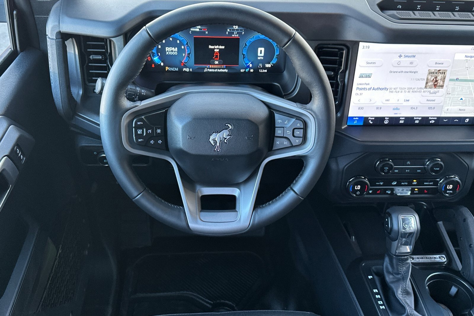 New 2025 Ford Bronco Badlands image 14