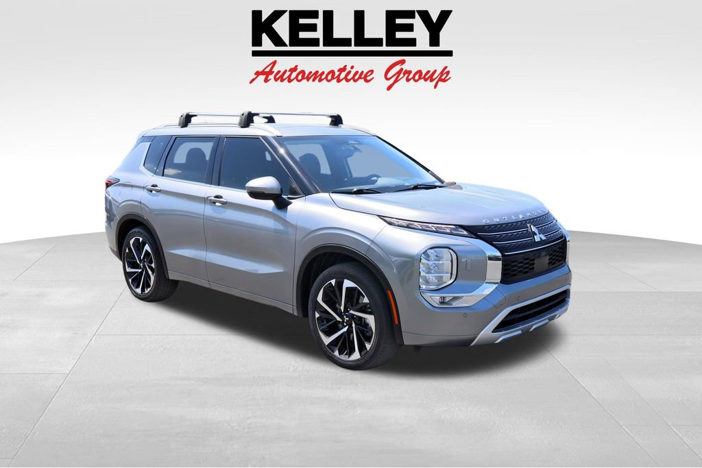 Used 2022 Mitsubishi Outlander SEL image 1