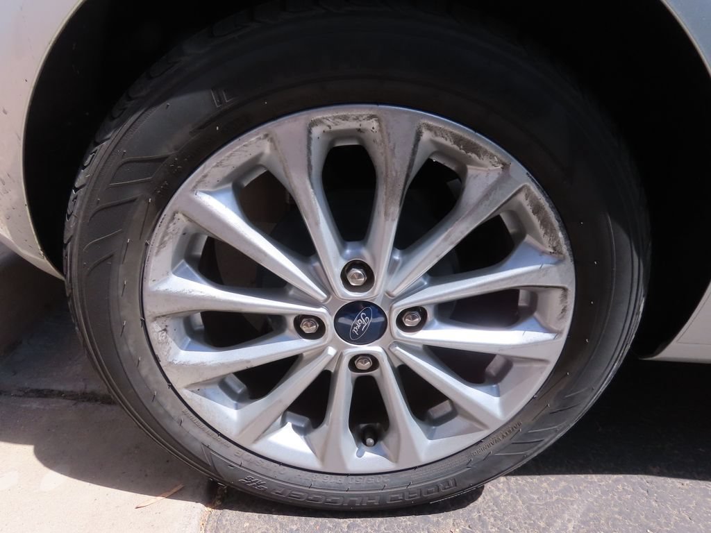 Used 2014 Ford Fiesta SE w/ Equipment Group 201A FWD image 17