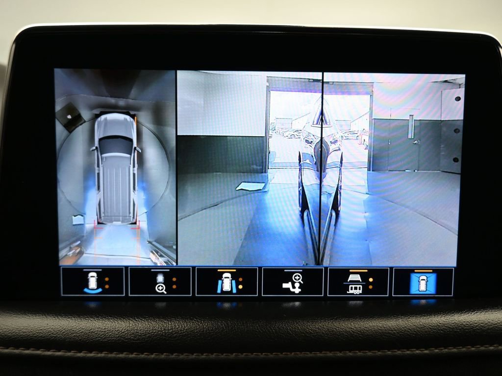 Used 2021 Chevrolet Suburban High Country image 23