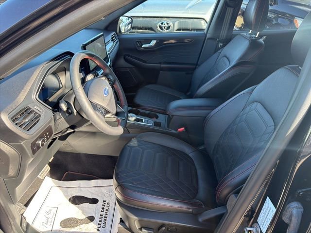 Certified 2023 Ford Escape ST-Line Elite w/ Premium Technology Package AWD/4WD image 16