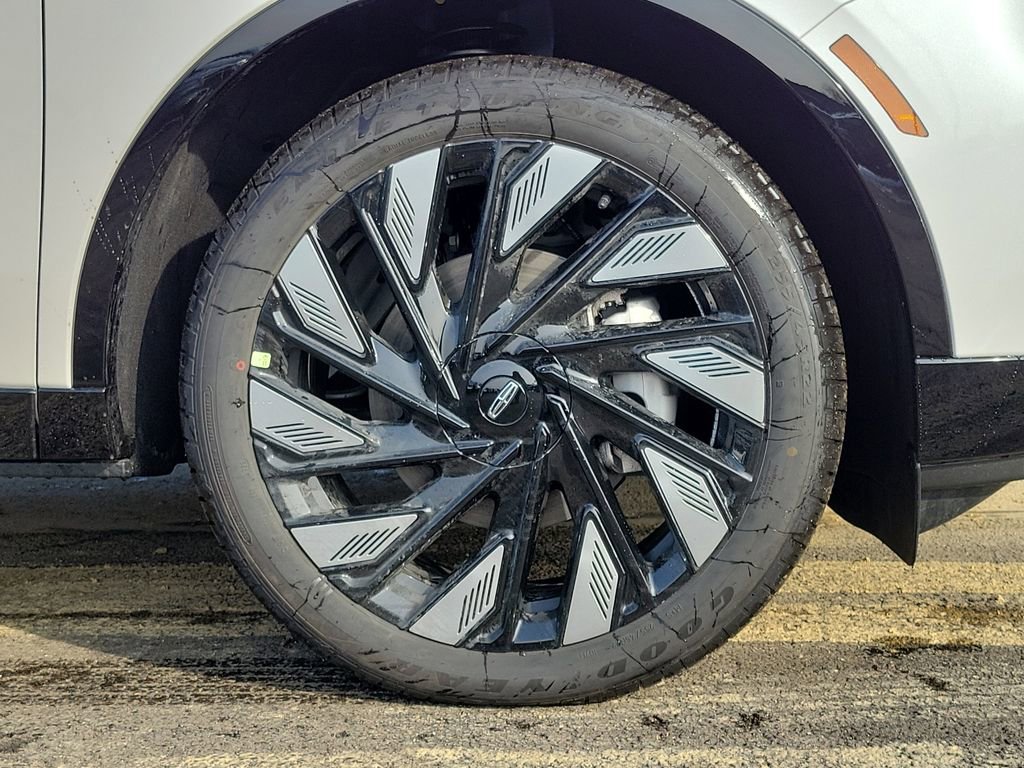 New 2026 Lincoln Nautilus Reserve AWD/4WD image 9