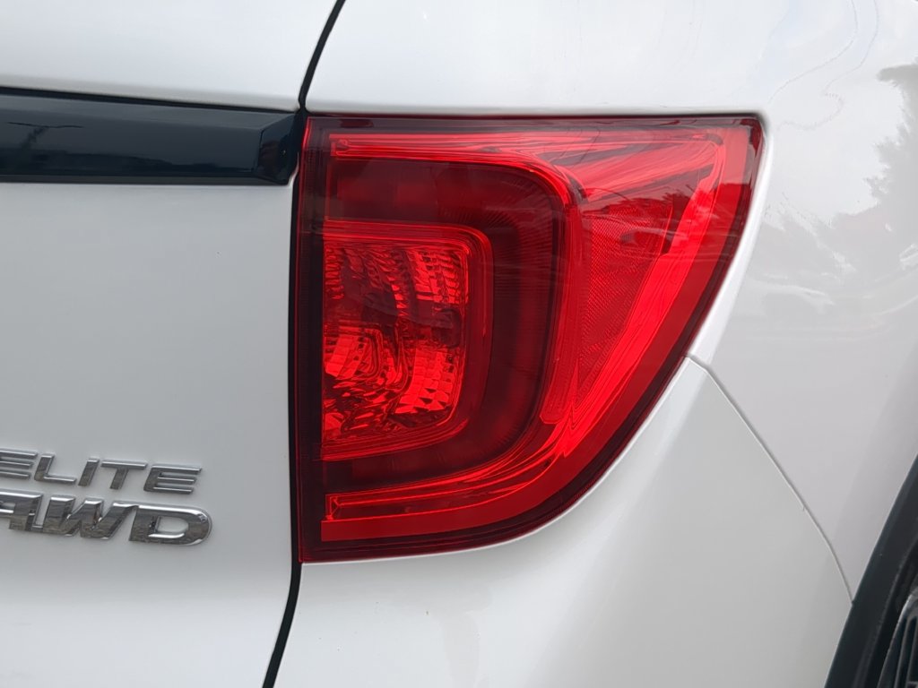 Used 2023 Honda Passport Elite image 9