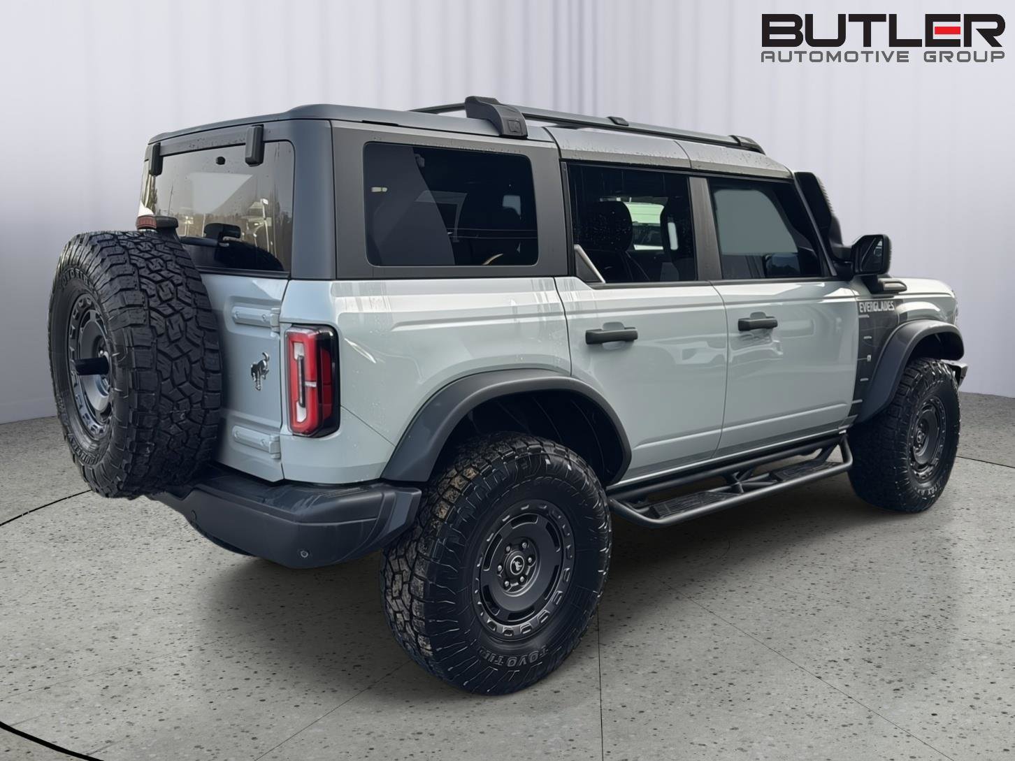 Certified 2023 Ford Bronco Everglades AWD/4WD image 5