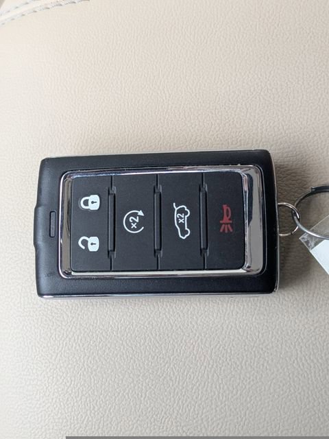 Used 2025 Jeep Grand Cherokee Limited image 33