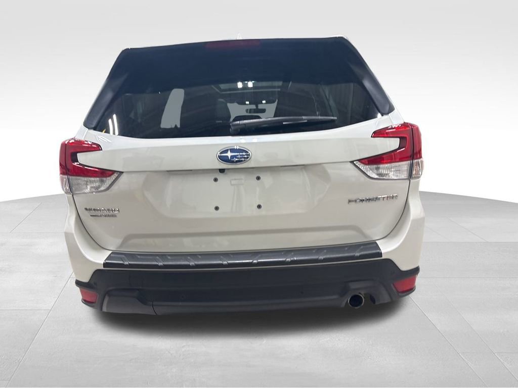 Certified 2023 Subaru Forester Limited image 8