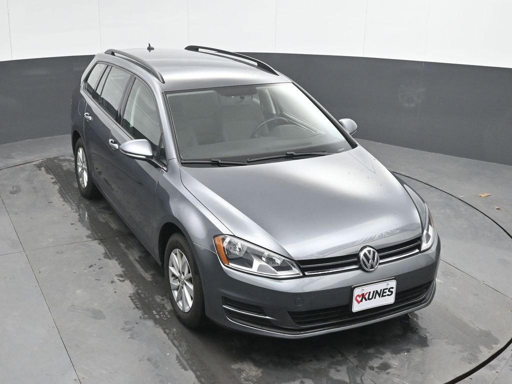 Used 2016 Volkswagen Golf S FWD image 29