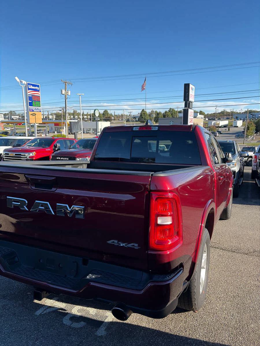 Used 2025 RAM 1500 Big Horn AWD/4WD image 16