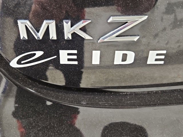 Used 2020 Lincoln MKZ w/ Convenience Package image 29