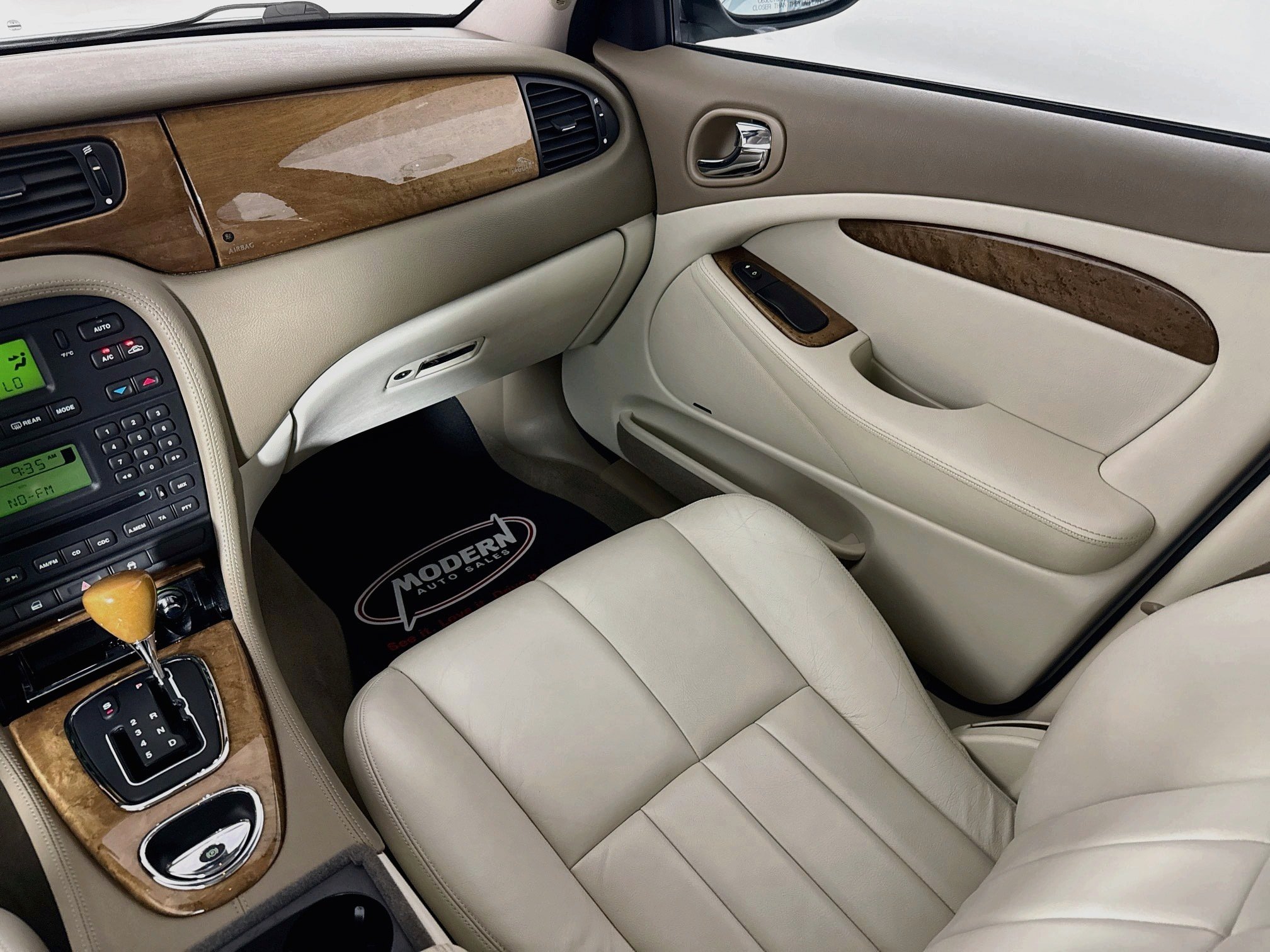 Used 2003 Jaguar S-TYPE 4.2 RWD image 32