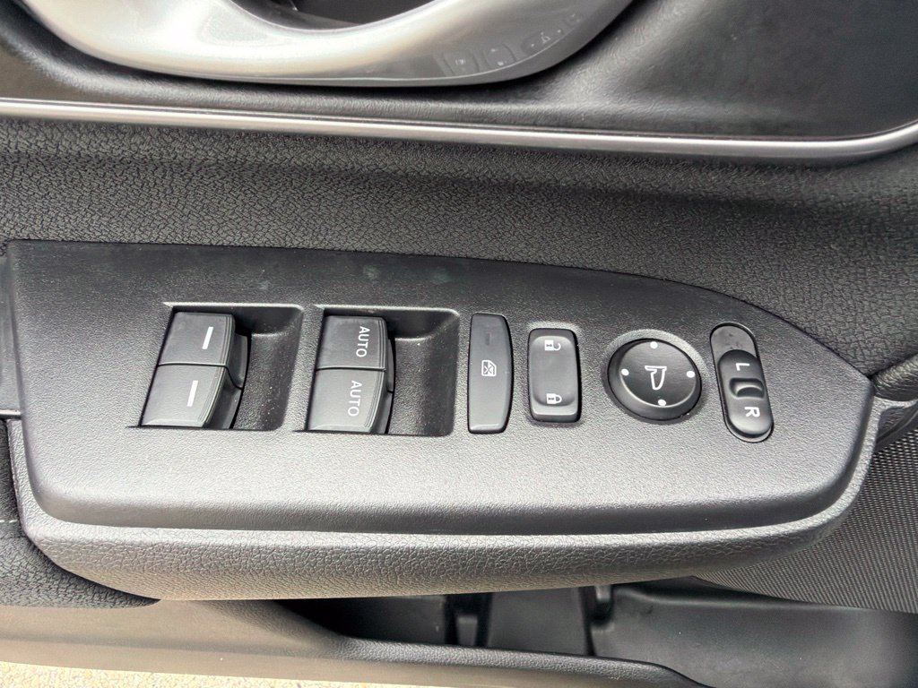 Used 2021 Honda CR-V EX image 24