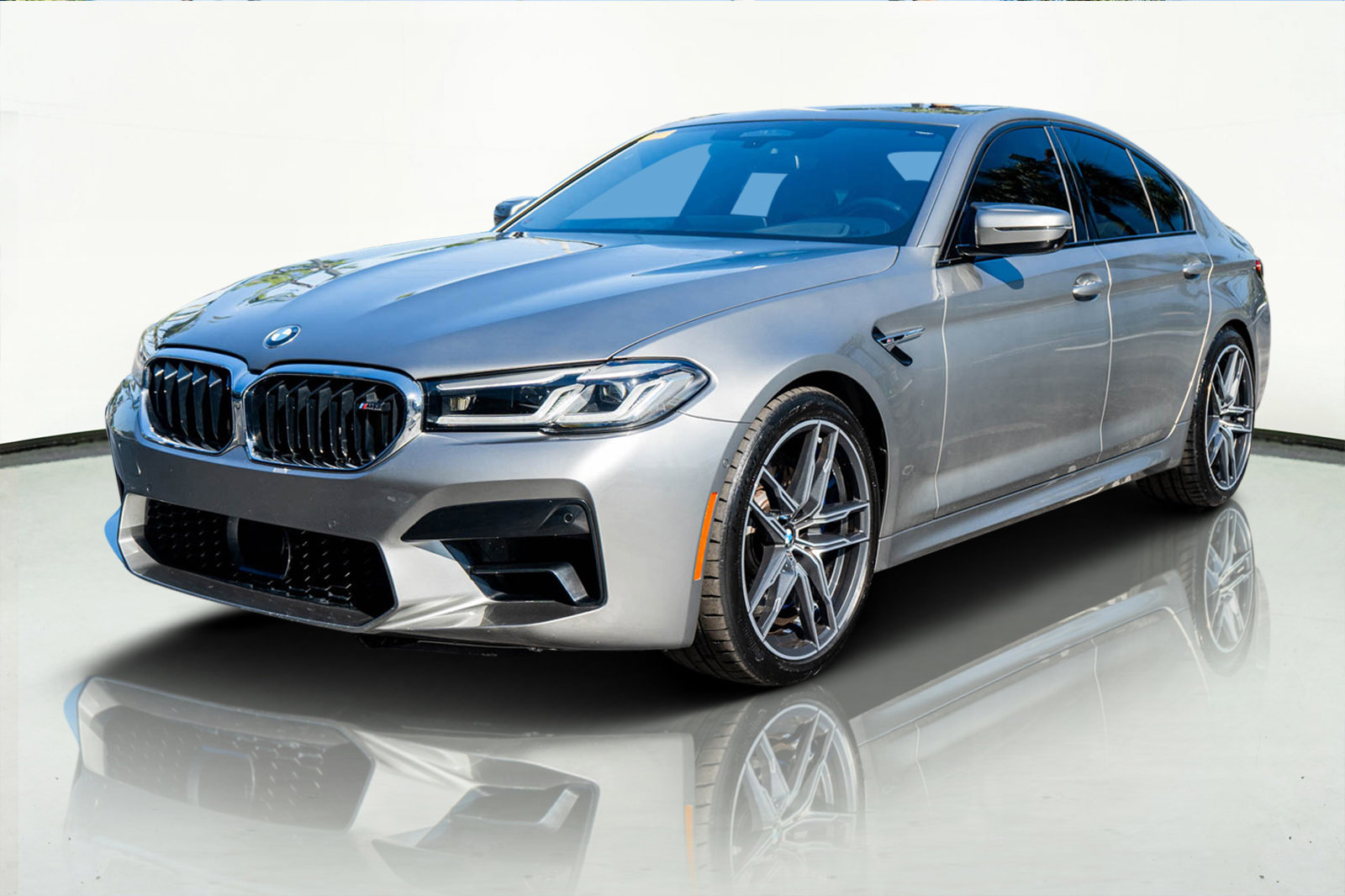 Used 2021 BMW M5 w/ Executive Package image 6