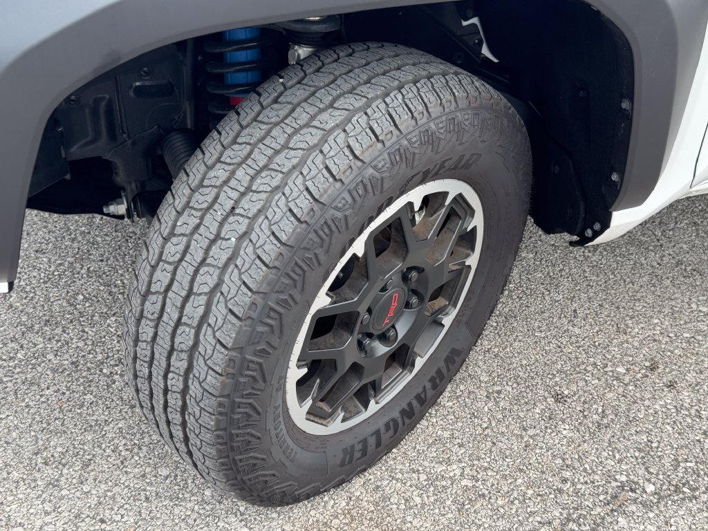 Used 2026 Toyota Tacoma TRD Off-Road w/ TRD Off Road Premium Package AWD/4WD image 37