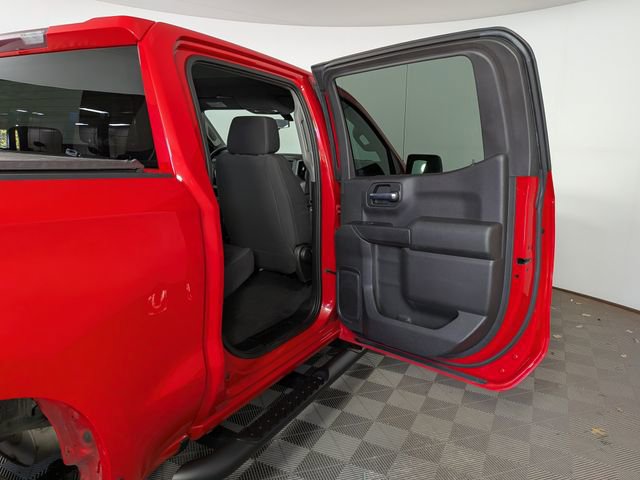 Used 2020 Chevrolet Silverado 1500 Custom w/ Custom Value Package AWD/4WD image 29