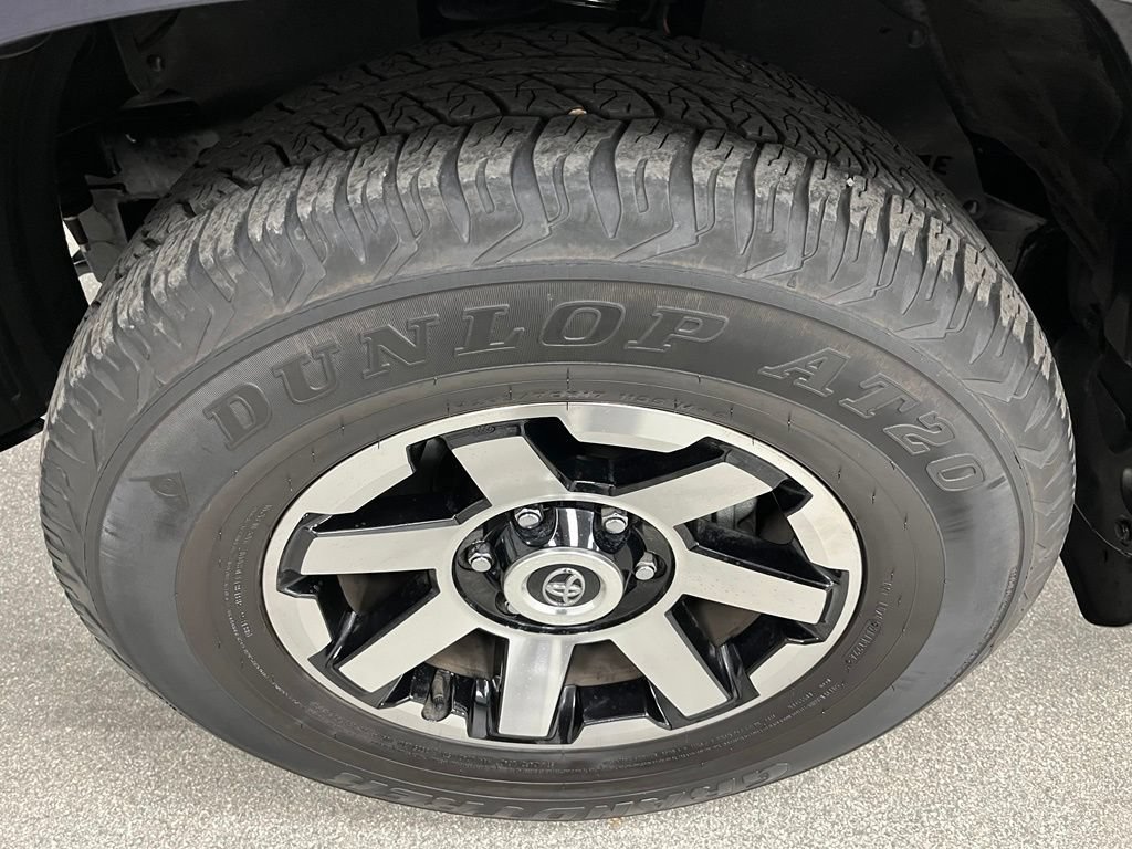 Used 2024 Toyota 4Runner TRD Off-Road Premium w/ Moonroof Package AWD/4WD image 15