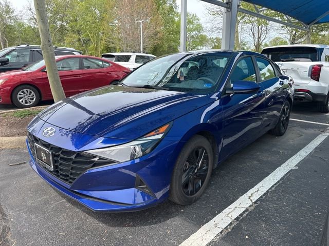 Used 2023 Hyundai Elantra SEL image 5
