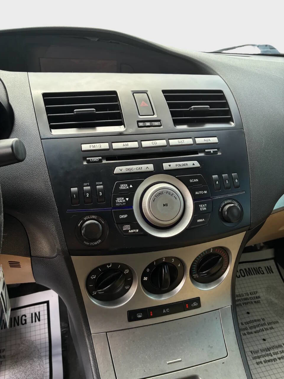 Used 2010 MAZDA MAZDA3 i Touring image 9