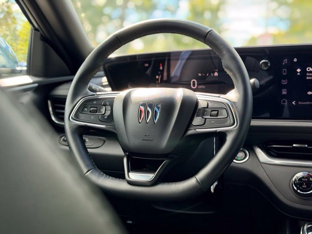 Used 2024 Buick Envista Preferred w/ Convenience I Package FWD image 22