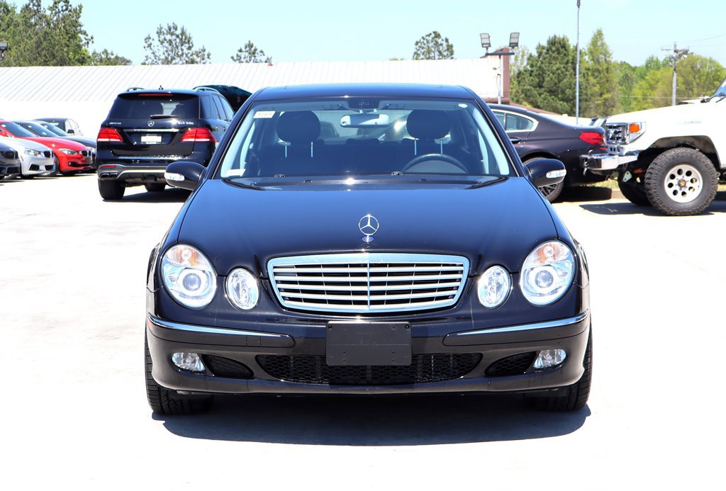 Used 2005 Mercedes-Benz E 500 4MATIC Sedan image 2