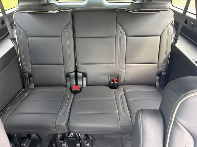 New 2026 Chevrolet Suburban Premier w/ Sun And Tow Package AWD/4WD image 53