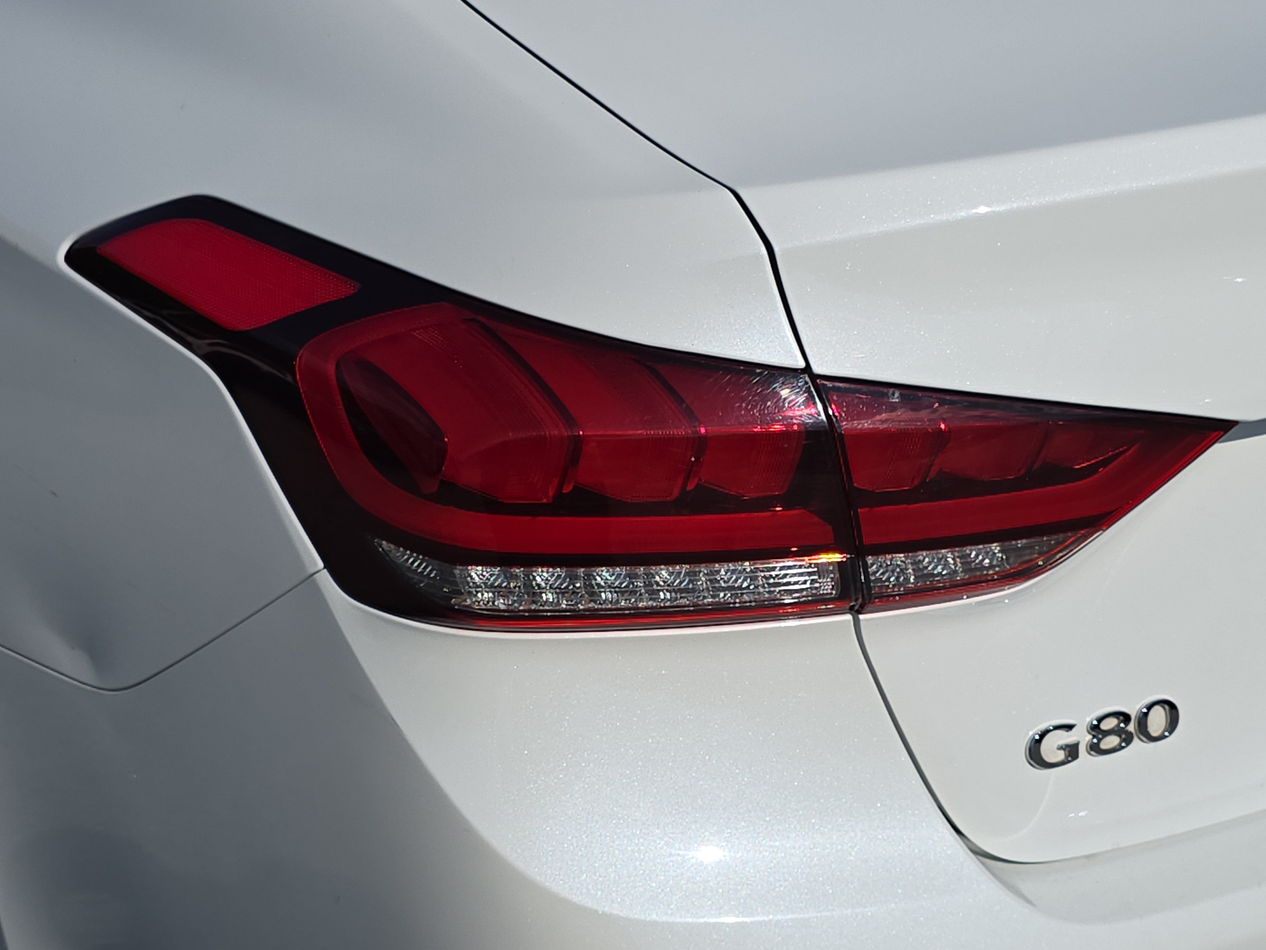 Used 2020 Genesis G80 5.0 Ultimate RWD image 36