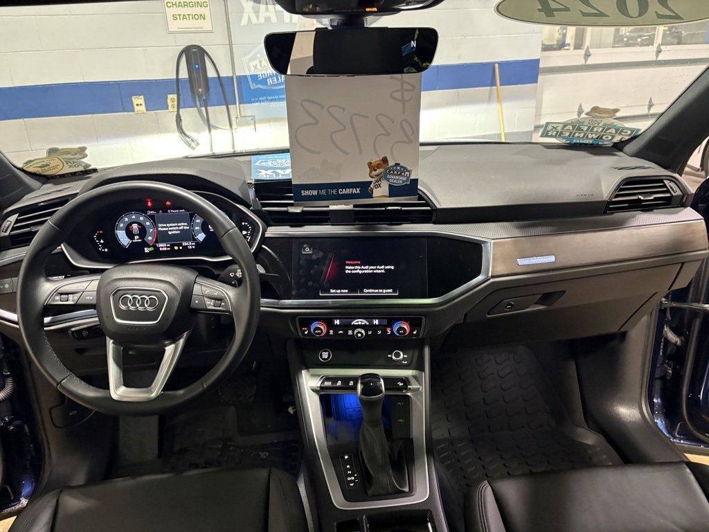 Used 2024 Audi Q3 2.0T Premium Plus w/ Premium Plus Package image 11