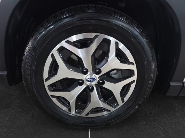 Used 2023 Subaru Forester Premium AWD/4WD image 9