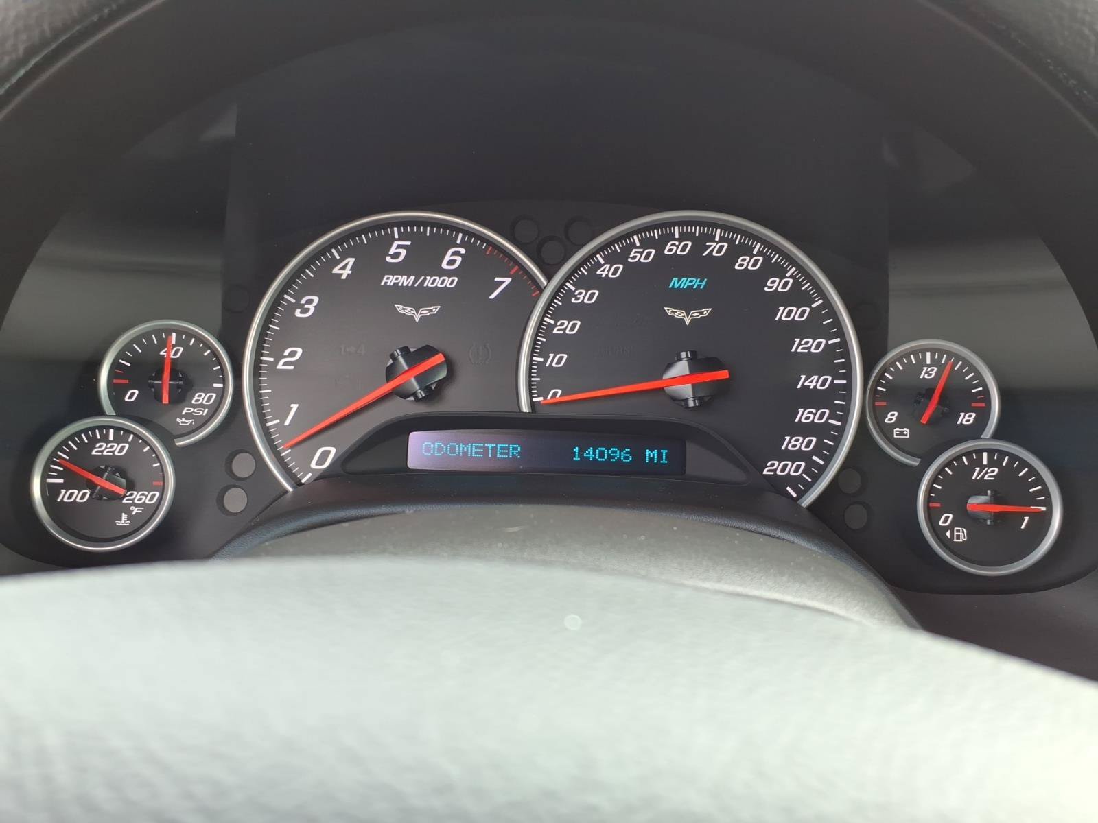 Used 2007 Chevrolet Corvette Coupe w/ Preferred Equipment Group RWD image 18