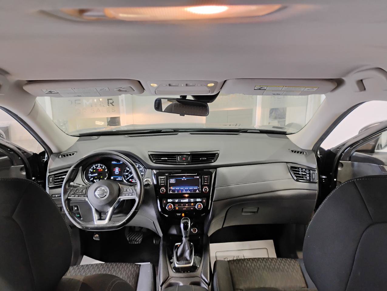 Used 2019 Nissan Rogue SV FWD image 20