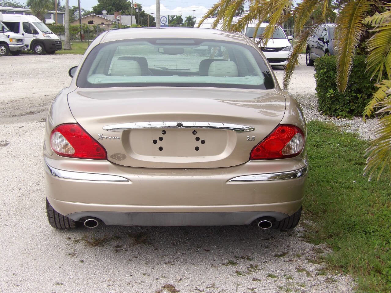 Used 2003 Jaguar X-TYPE 2.5 image 6