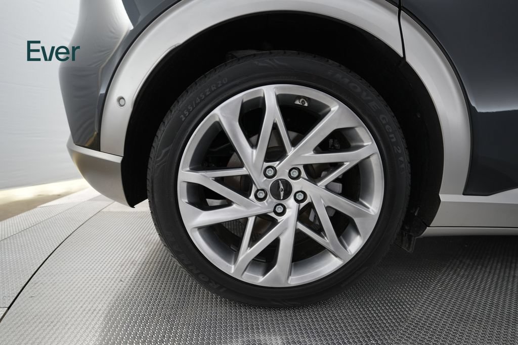 Used 2023 Genesis GV60 Advanced AWD/4WD image 21