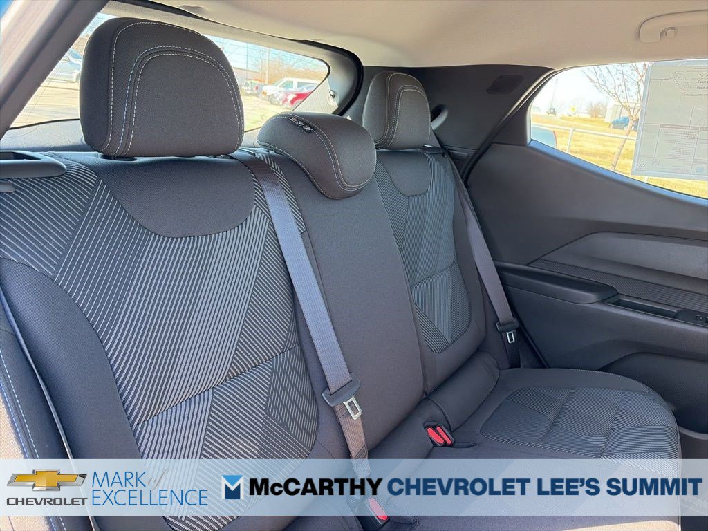 New 2027 Chevrolet Bolt LT w/ Comfort Package FWD image 30