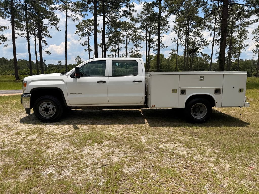 Used 2019 GMC Sierra 3500 2WD Crew Cab w/ Sierra Convenience Package image 2