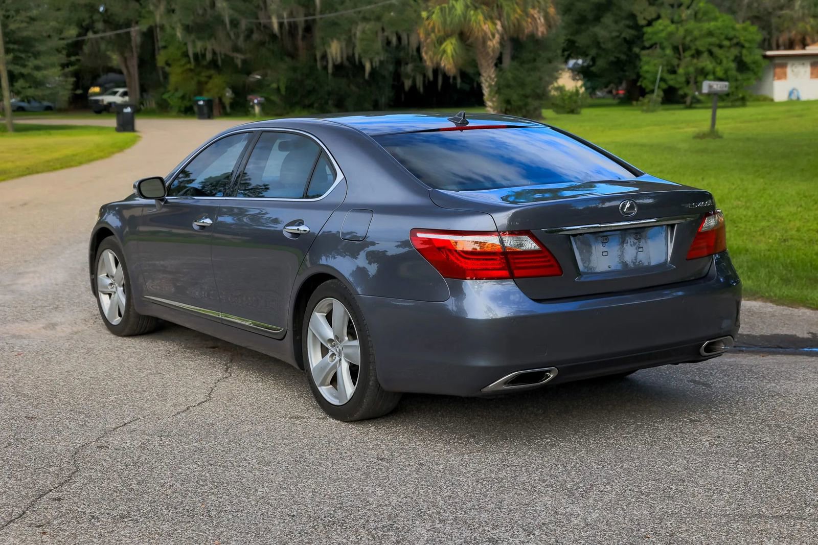 Used 2012 Lexus LS 460 L image 3