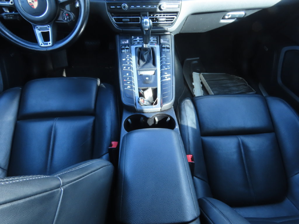 Used 2020 Porsche Macan S AWD/4WD image 9
