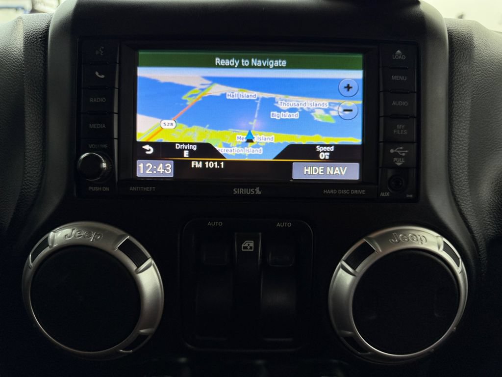 Used 2013 Jeep Wrangler Rubicon AWD/4WD image 21