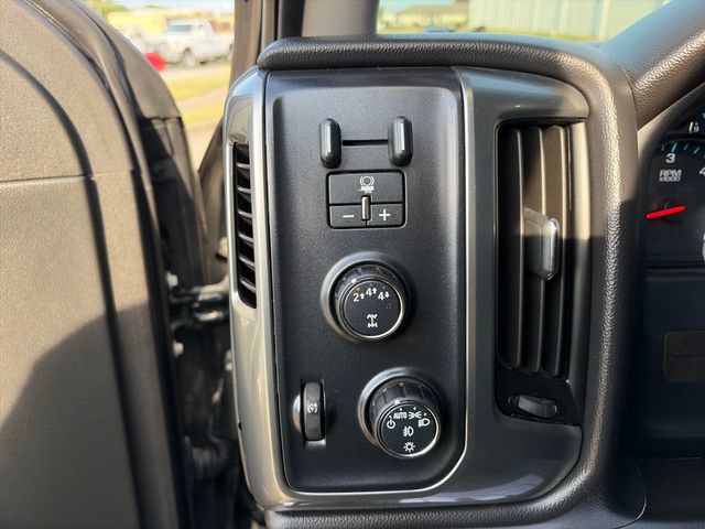Used 2019 Chevrolet Silverado 2500 LT w/ LT Convenience Package AWD/4WD image 12