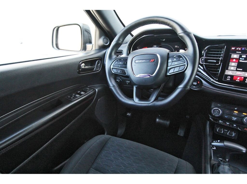 Used 2025 Dodge Durango GT w/ Blacktop Package image 8