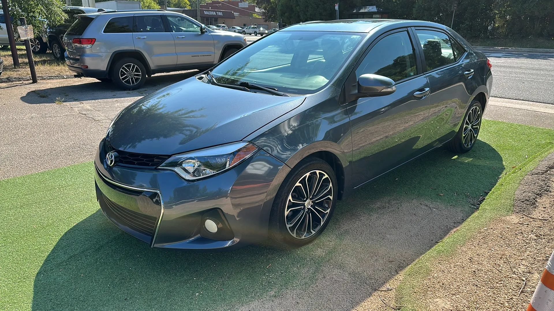 Used 2015 Toyota Corolla S w/ Driver Convenience Package FWD image 3