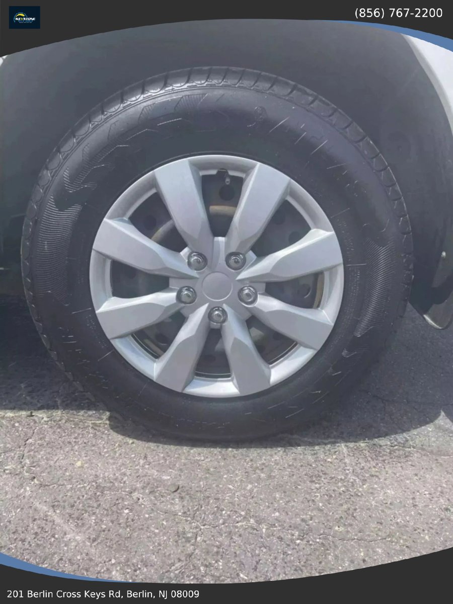 Used 2011 Nissan Rogue S AWD/4WD image 7