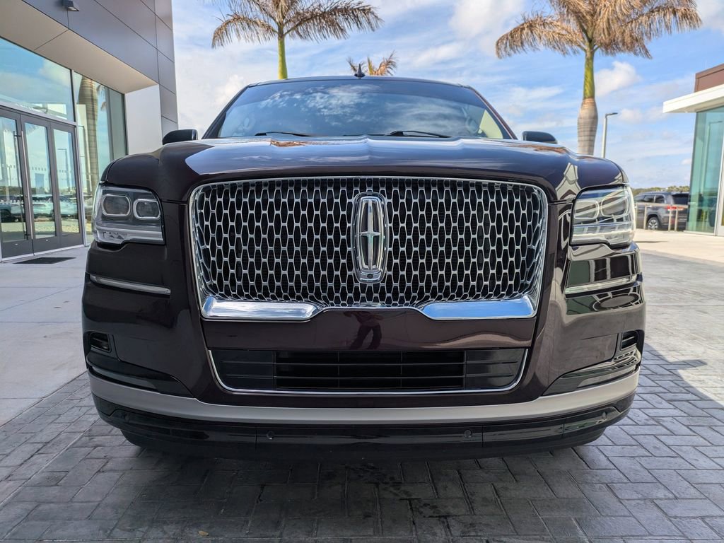 Certified 2024 Lincoln Navigator L Reserve image 10