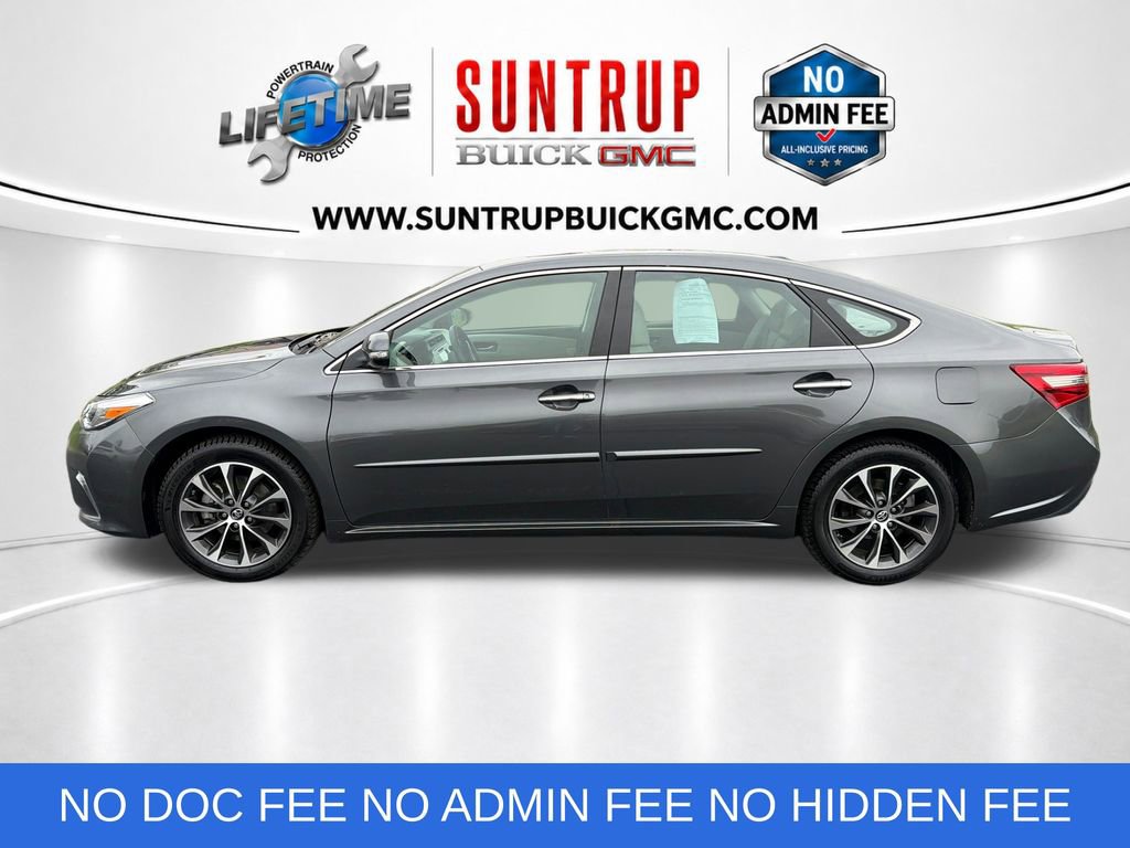 Used 2017 Toyota Avalon XLE w/ All Weather Liner Package FWD image 2
