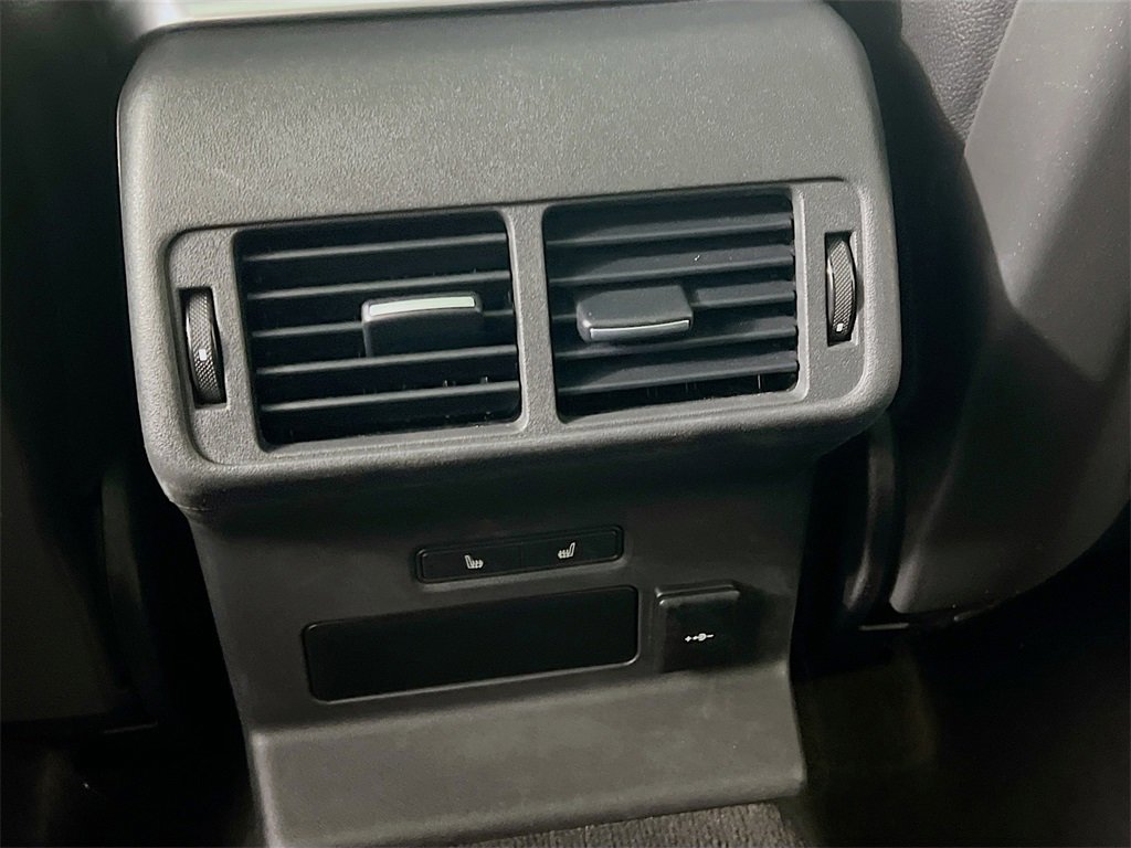 Used 2023 Land Rover Range Rover Velar HST image 26