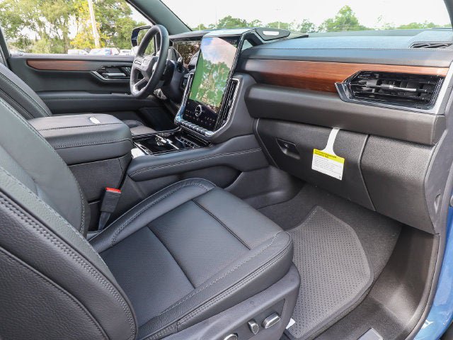 New 2026 GMC Yukon Denali w/ Sun & Power Step Package AWD/4WD image 24